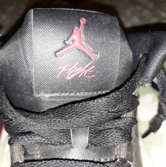 Shoes - Picture 3 of 4